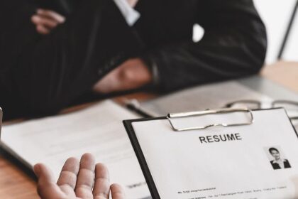 Diez dudas comunes sobre CVs y entrevistas de trabajo Adeas Hr
